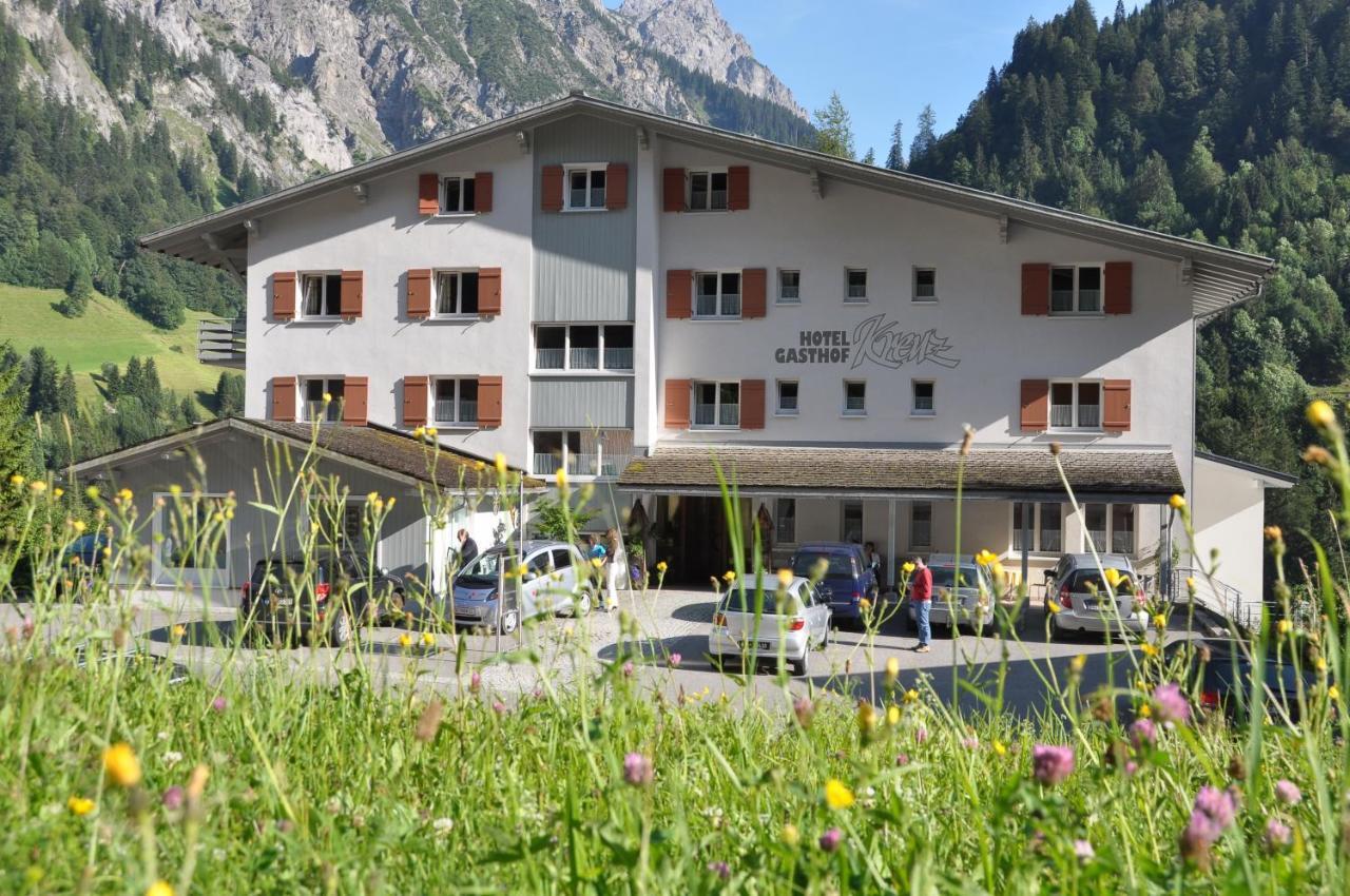 Hotel Gasthof Kreuz Sonntag Esterno foto