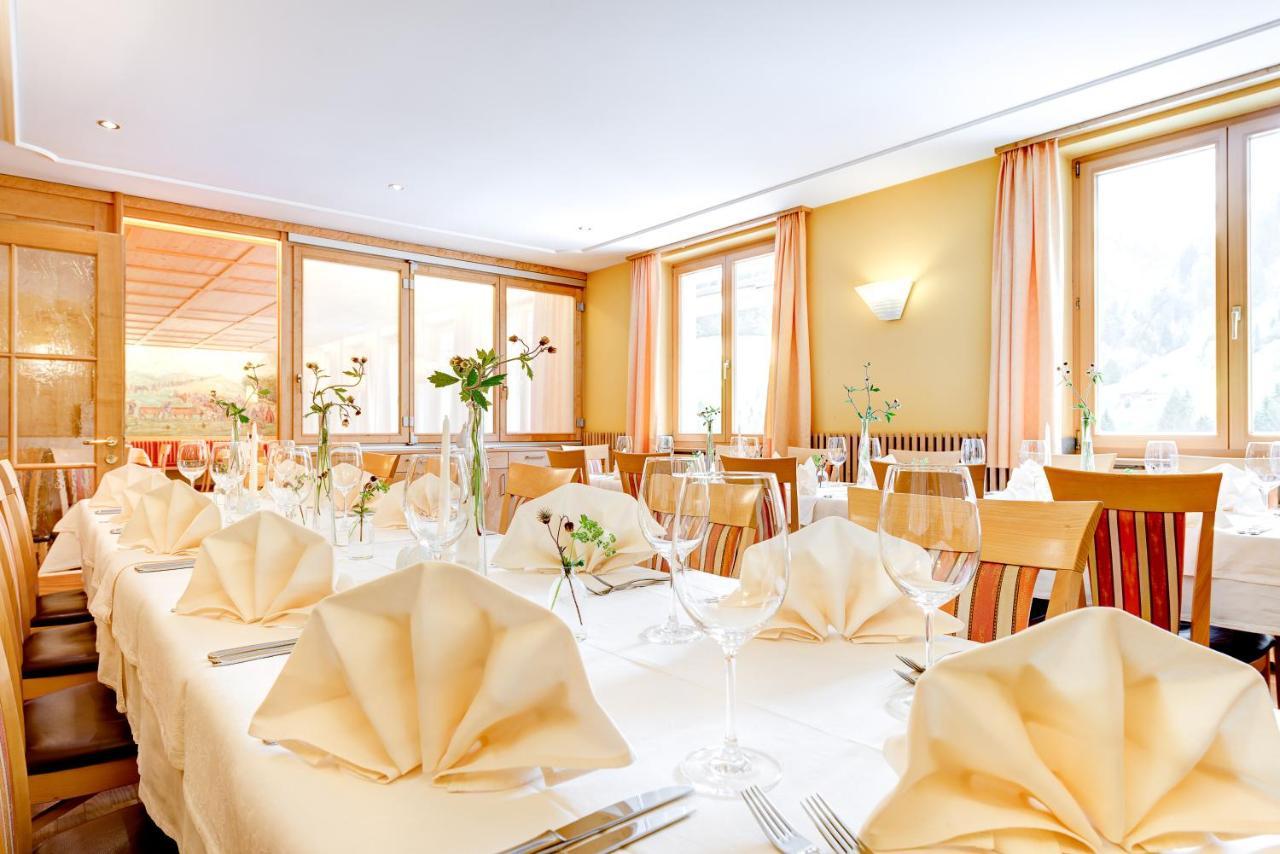 Hotel Gasthof Kreuz Sonntag Esterno foto